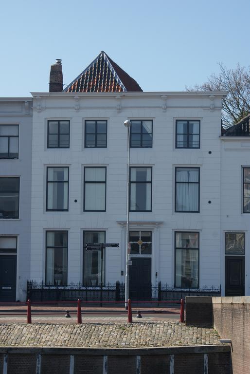 B&B Parijs Aan De Kaai Middelburg Exterior foto